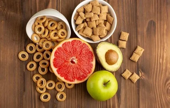 bos-mideye-cok-zarar-veriyor-acken-yememeniz-gereken-8-besin-1737911859557.jpg Boş mideye çok zarar veriyor! Açken yememeniz gereken 8 besin-4