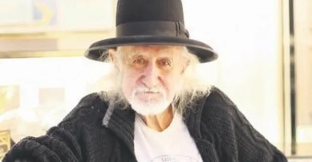 İş ve cemiyet dünyasında ’Bay Şapka’ olarak bilinen Ertekin Dinçay, 92 yaşında vefat etti