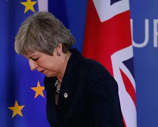 Başbakan Mayden Brexit anlaşmasına karşılık istifa teklifi