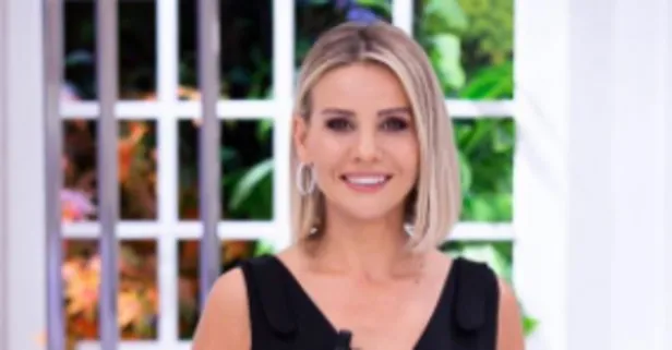 ATV ESRA EROL İZLE! 18 yıl sonra annesi ve ağabeyi bulunan Ayşenur'un biyolojik babası Aslan Sarıcan mı?