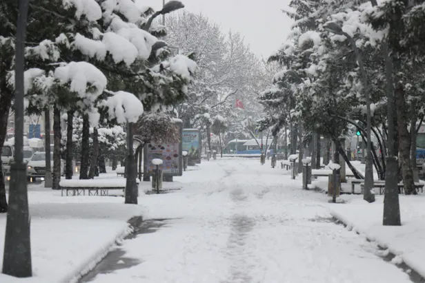 27-aralik-gumushane-hakkari-corum-bolu-bilecikte-okullar-tatil-mi-bugun-kar-tatili-olan-iller-hangileri-valili-1672082478699.jpg 27 Aralık Gümüşhane, Hakkari, Çorum, Bolu, Bilecik'te okullar tatil mi? Bugün kar tatili olan iller hangileri? Valilik açıklamaları son dakika...-3