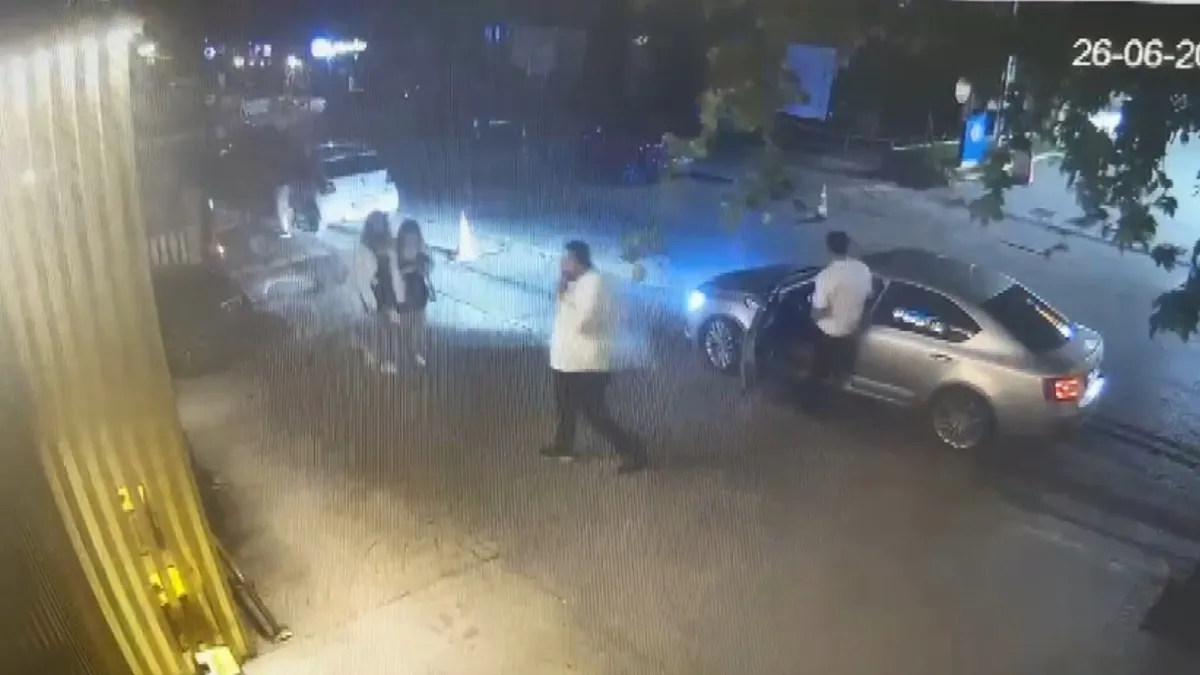 ankarada-degnekcilere-guven-sokagi-operasyonu-10-degnekciye-ev-hapsi-1786083178139.jpeg Ankara'da "değnekçi" operasyonu! Ters kelepçe ile aldılar: 10 şüpheliye ev hapsi-3