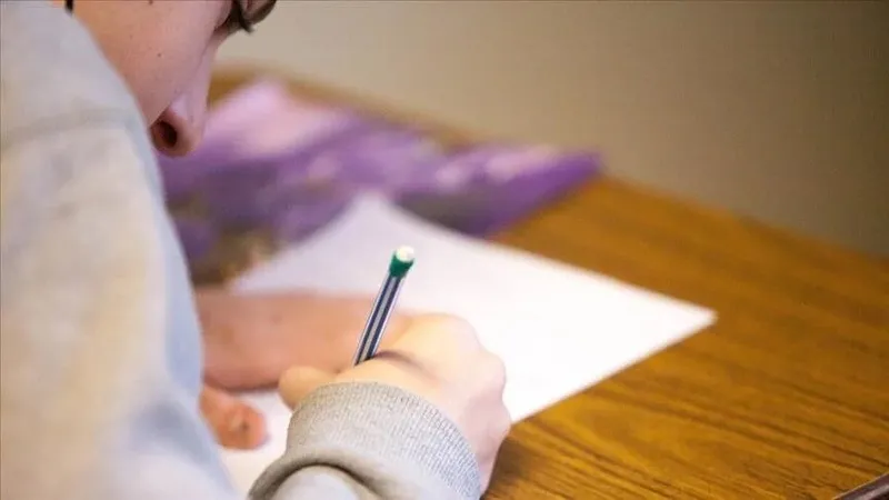 milli-egitim-bakani-yusuf-tekinden-yeni-mufredat-mesaji-tarih-belli-oldu-1714040053845.jpeg MEB yeni müfredat taslağını açıkladı! Ne zaman uygulanacak? "Türkçe" Derslerinde "Dört Dil Becerisi" odaklı köklü değişim-13