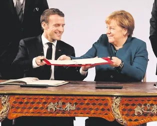 PESCO için ilk imza