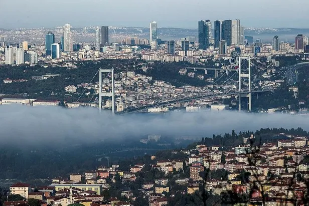 İstanbul'da yoğun sis! Boğaz gemi trafiğine yeniden açıldı-3