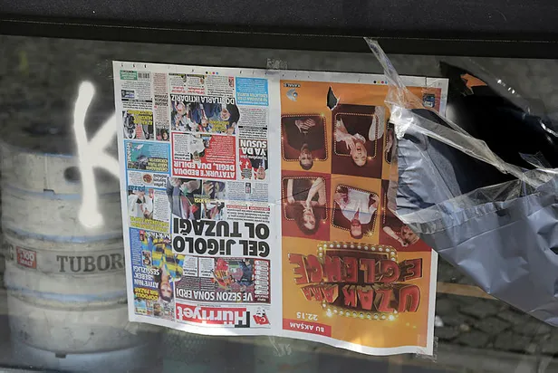 son-dakika-pinar-gultekini-katleden-katil-cemal-metin-avcinin-islettigi-mekandaki-yazilar-silindi-1595942491657.jpg Son dakika: Pınar Gültekin'i katleden katil Cemal Metin Avcı'nın işlettiği mekandaki yazılar silindi!-2