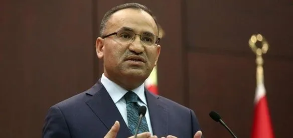 Adalet Bakanı Bekir Bozdağ, Suriye'nin Han Şeyhun bölgesinde kimyasal silah kullanıldığının bilimsel incelemeyle tespit edildiğini açıkladı