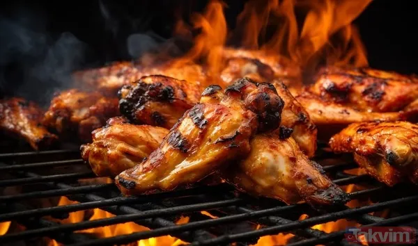 Baharatlar: Karabiber, Kimyon, Nane, Kekik, Pul Biber, Tuz 1 Çay Kaşığı Karbonat 100 Ml Sade Soda Bu Malzemeler Sayesinde Tavuk Kanatlarına Dışı Çıtır, İçi İse...