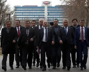 CHP’liler TRT binasını bastı!