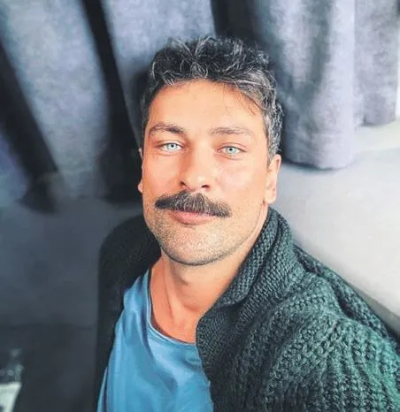 yuzuk-gorundu-1642357435732.jpeg TAKVİM'in duyurduğu Hande Doğandemir ve Onur Tuna aşkında evlilik sinyali!-4