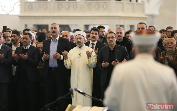 Deprem bölgesinde Miraç Kandili idrak edildi | Eller semaya açıldı! "İnşallah bir daha böyle acılar yaşamayız" - 4