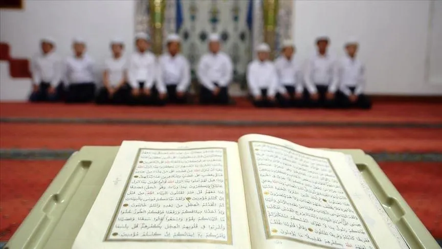 diyanet-yaz-kuran-kurslari-6-temmuzda-basliyor-basvurular-acildi-1782201835105.jpg Diyanet Yaz Kur’an kursları 6 Temmuz’da başlıyor: Başvurular açıldı-3
