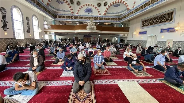 Son dakika: 20 yaş altı ve 65 yaş üstü cuma namazı kılabilecek mi? İçişleri Bakanlığı'ndan flaş açıklama-3