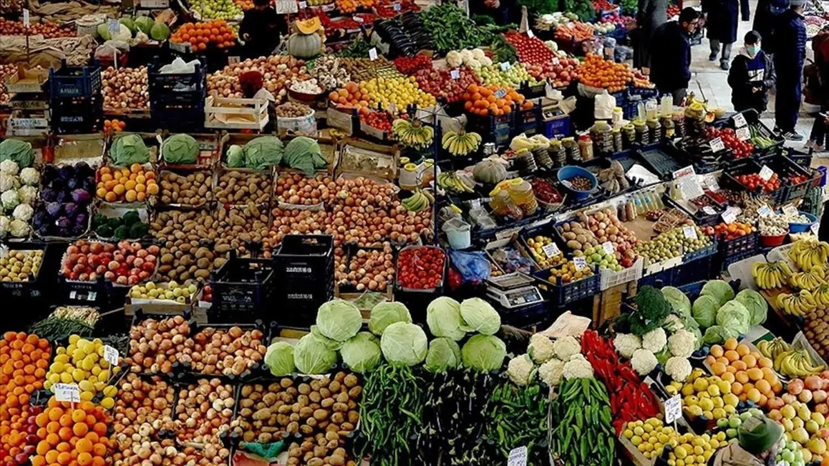 Ticaret Bakanı Ömer Bolat hal düzenlemesini ve cezaları açıkladı