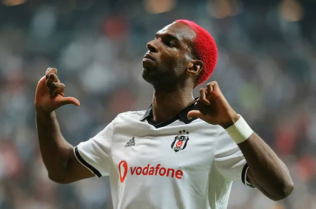 Ryan Babel gece yarısı paylaştı! Galatasaray taraftarı çıldırdı...