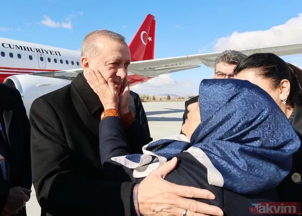 Başkan Erdoğan'a sevgi seli: Hınca hınç dolan meydanda 6'lı masaya ince gönderme - 2