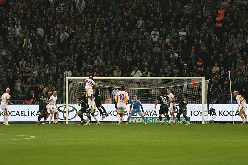 Galatasaray'ın Kocaelispor yenilgisi sonrası şok sözler! "Tembellik ve gevşeme" - 4