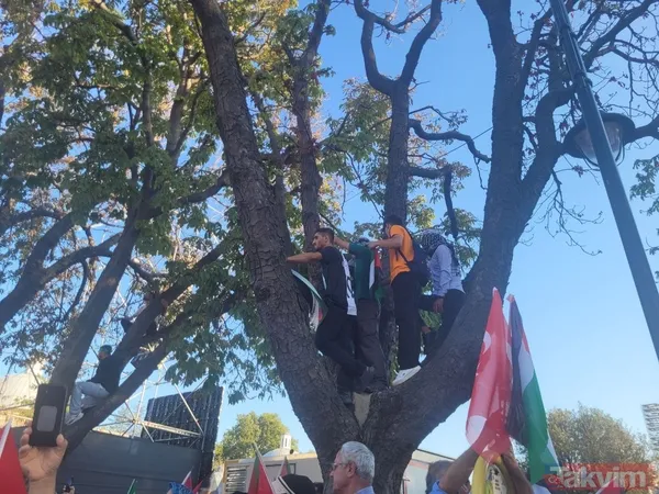 Takvim.com.tr, Ayasofya'da! Binlerce kişi Filistin için meydanlara akın etti | İşte o anlar... - 46