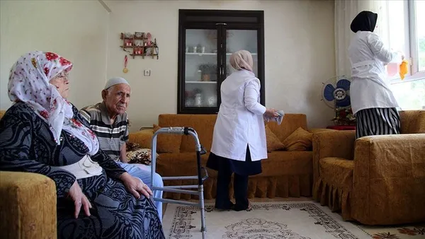 evde-bakim-maasi-alanlara-mujde-zamli-yardimi-o-tarihte-alacaklar-1689198262454.jpeg Evde bakım maaşı alanlara müjde! Zamlı yardımı o tarihte alacaklar-2