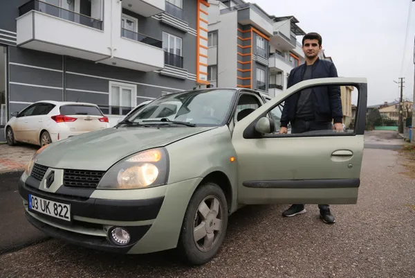 kocaeli-kartepede-lise-ogrencisi-burak-erkanli-babasinin-2003-model-otomobilini-akilli-arabaya-cevirdi-1608113455924.jpg Kocaeli Kartepe'de lise öğrencisi Burak Erkanlı babasının 2003 model otomobilini akıllı arabaya çevirdi-7