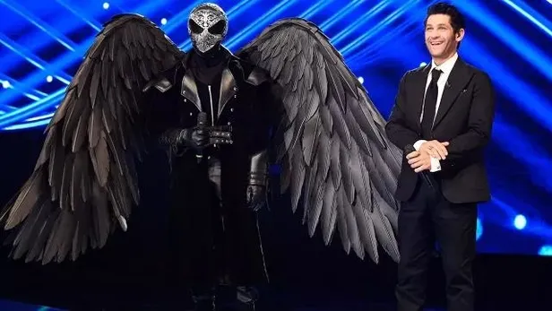 rtuk-fox-tvdeki-maske-kimsin-sen-skandalina-karsi-harekete-gecti-1641150214252.jpeg RTÜK FOX TV'deki 'Maske Kimsin Sen?' skandalına karşı harekete geçti!-5