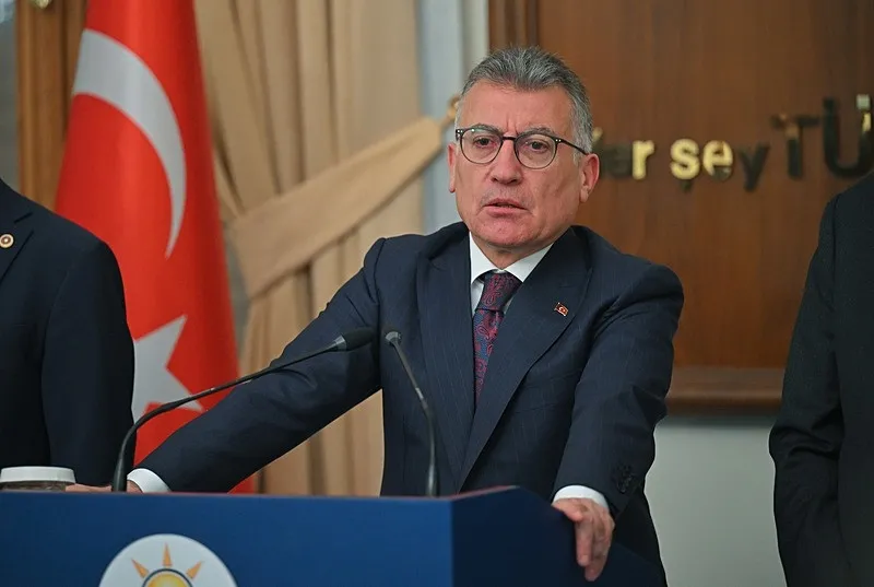 ak-parti-varlik-barisi-ve-vergiye-yonelik-duzenlemeleri-iceren-kanun-teklifini-tbmm-baskanligina-sundu-1777981285219.jpeg AK Parti, Varlık Barışı ve vergiye yönelik düzenlemeleri içeren kanun teklifini TBMM Başkanlığına sundu-2