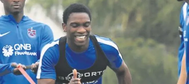 Müjde Castillo takımla çalıştı