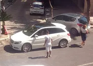 İzmirde değnekçi terörü! Polis nöbet tutuyor