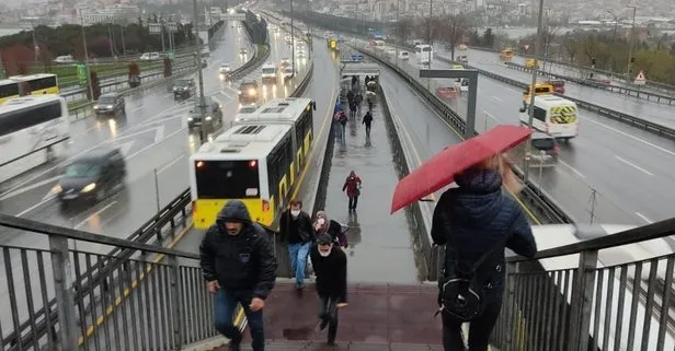 SON DAKİKA: İstanbul’da sağanak yağış vatandaşlara zor anlar yaşattı!