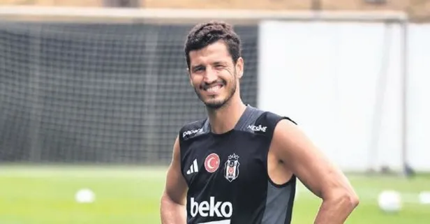 Beşiktaş teknik direktörü Giovanni van Bronckhorst’tan Salih ve Emirhan’a hazır ol emri