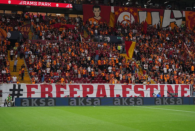 Rams Park’ta Filistin’e destek pankartları