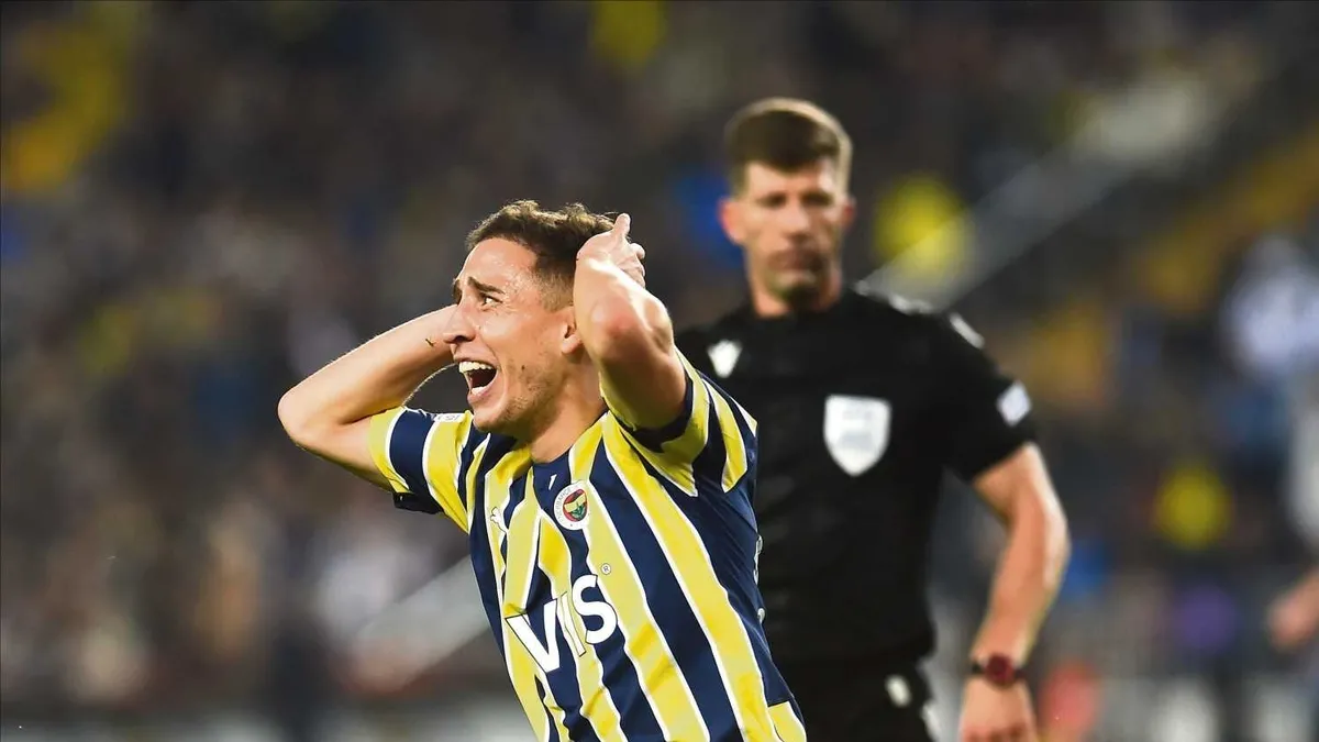 Fenerbahçe'de Emre Mor gözden çıktı!