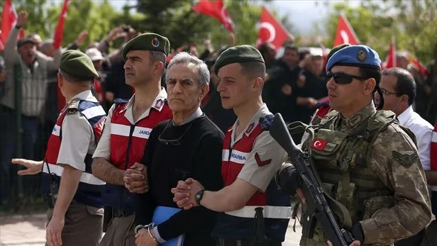 15 Temmuz şehidinin tazminatını 47 hain ödeyecek: Aralarında Adil Öksüz ve Akın Öztürk de var-5