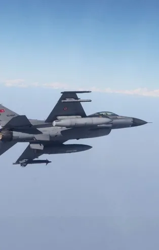 Son dakika: Irak'ın kuzeyinde teröre "Pençe" darbesi