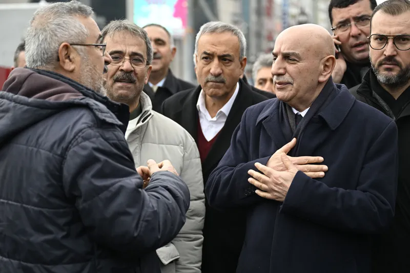 Son dakika: Cumhur İttifakı'nın Ankara adayı Turgut Altınok'tan esnaf ziyareti: Mansur Yavaş 5 yılda 5 metrelik metro yapamadı-6