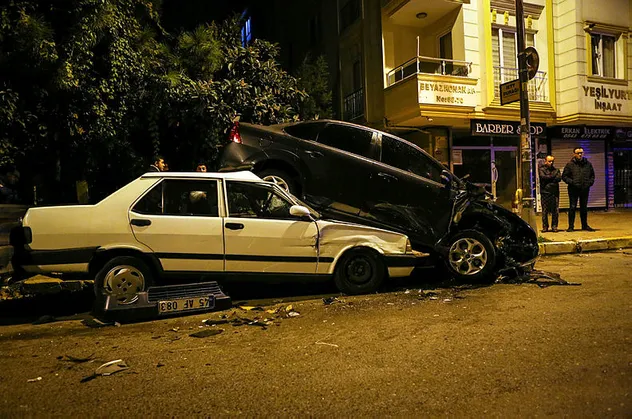 Polisin "dur" ihtarına uymadı dehşet saçtı! İstanbul'da hareketli gece