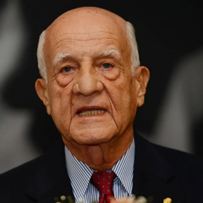 İnan Kıraç yoğun bakımda