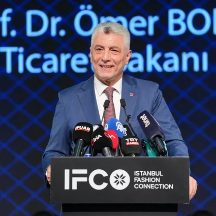 Türkiye ihracatta 400 milyar dolar eşiğini aştı! Bakan Bolat: Milli gelirin 4’te 1’i