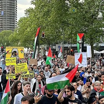 Berlin’de Filistin’e destek yürüyüşü!