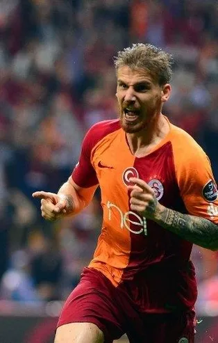 Serdar Aziz Fenerbahçe'de!