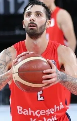 Perez resmen Fener’de