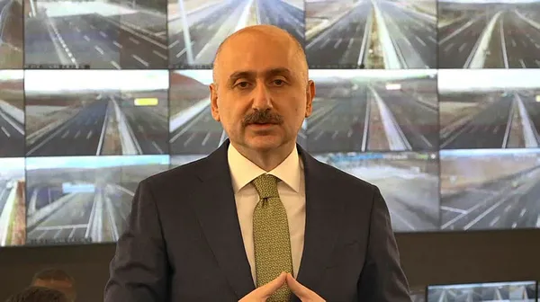 ulastirma-ve-altyapi-bakani-adil-karaismailoglu-sirf-otoyollarimizi-incelemeye-gelen-yabanci-ulkeler-var-1608133598780.jpg Ulaştırma ve Altyapı Bakanı Adil Karaismailoğlu: Sırf otoyollarımızı incelemeye gelen yabancı ülkeler var-2