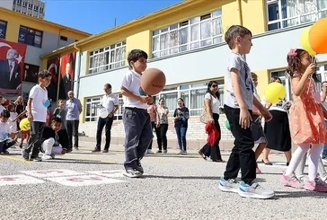 Okullar açılıyor