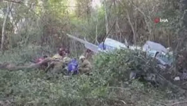 Meksika’da küçük uçağın havalandıktan kısa bir süre sonra düşmesi sonucu 2 kişi yaralandı