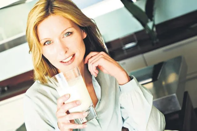 Basende ve kalçada biriken kilolar tehlikeleri beraberinde getiriyor! Ayran ve sütle fazla kilolardan kurtulun