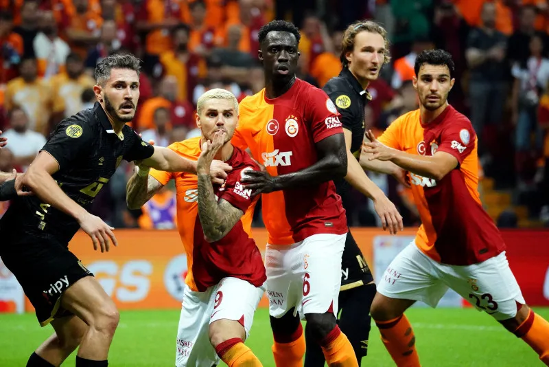 GALATASARAY HABERLERİ | Okan Buruk'tan 3 yıldız için flaş rapor! - 2