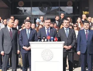 Öğretmene el kaldıran hapse