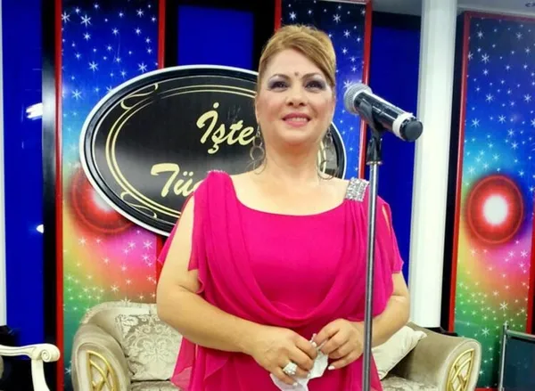 girtlak-kanserine-yakalanan-sarkici-tudanya-sesini-kaybetti-1627149803249.jpg Gırtlak kanserine yakalanan şarkıcı Tüdanya sesini kaybetti!-2