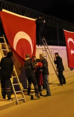 İzmir'de NATO komutanından skandal talep