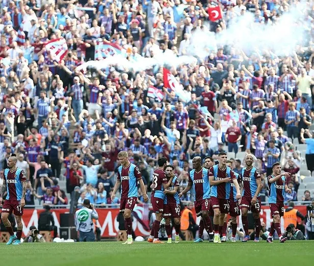 trabzonspor-asbaskani-ertugrul-dogan-takvime-konustu-artik-sampiyonluk-icin-bu-kadar-beklemeyecegiz-1652907939313.jpeg Trabzonspor Asbaşkanı Ertuğrul Doğan TAKVİM’e konuştu: "Berat Albayrak'ın ülke futboluna katkısı inanılmaz"-11